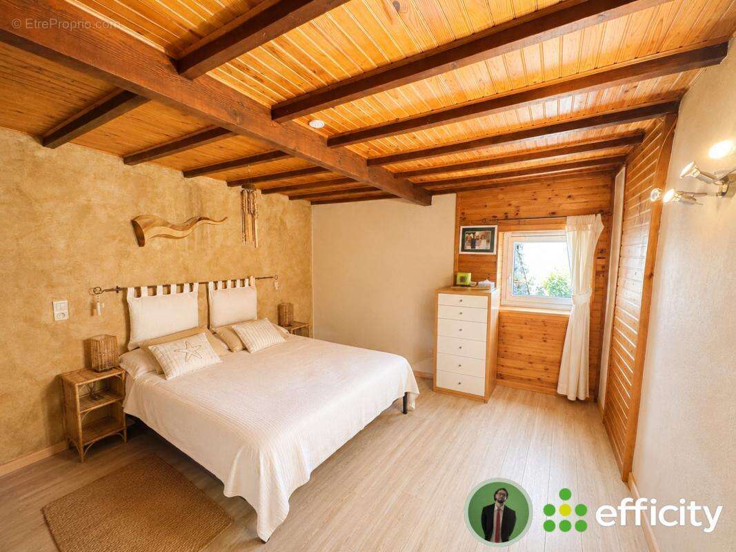 Maison 150 m² à Chaneins  - photo 4