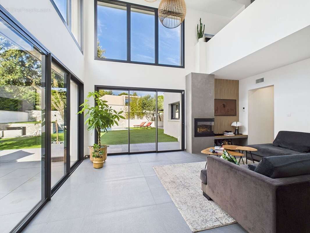 Maison à VILLENEUVE-LES-AVIGNON