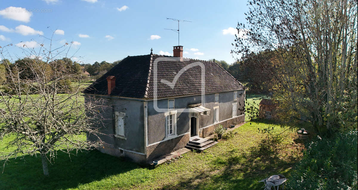 Maison à FAJOLES