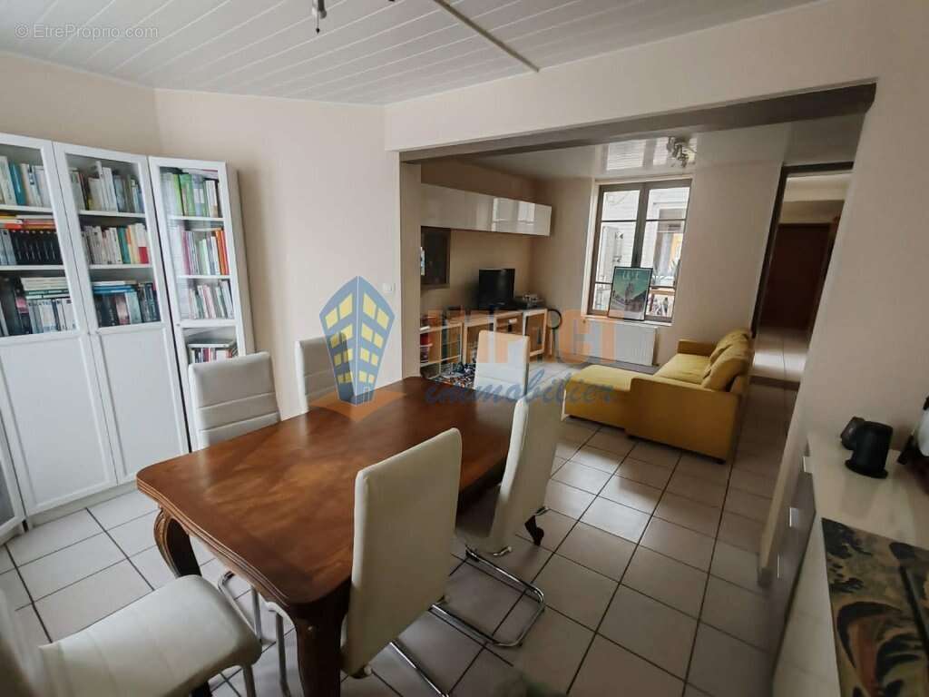 Maison à EMMERIN