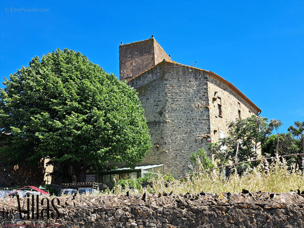 Maison à OUPIA