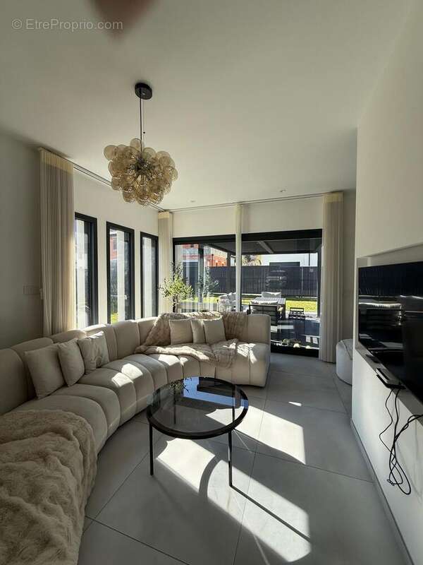 Photo 3 - Maison à BONNEVILLE