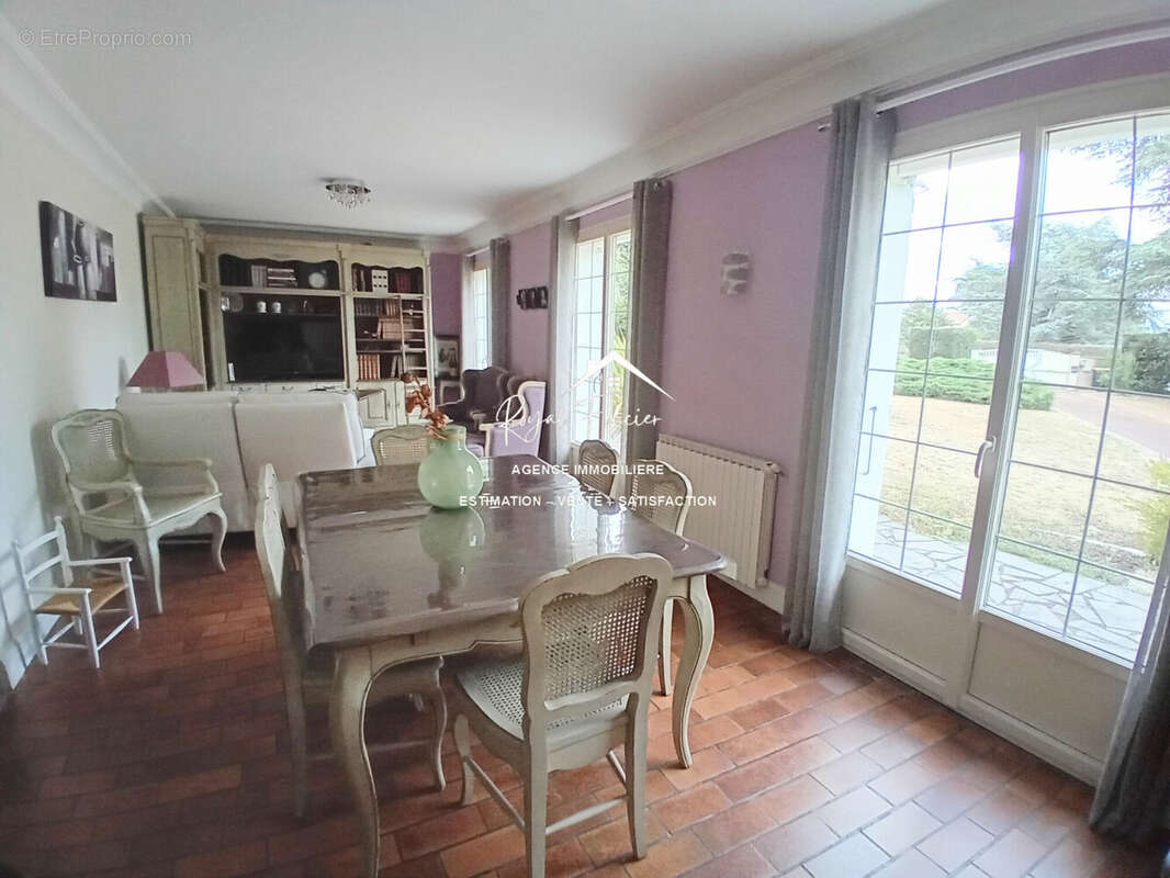 Espace de vie de 30 m2  - Maison à CHATELLERAULT