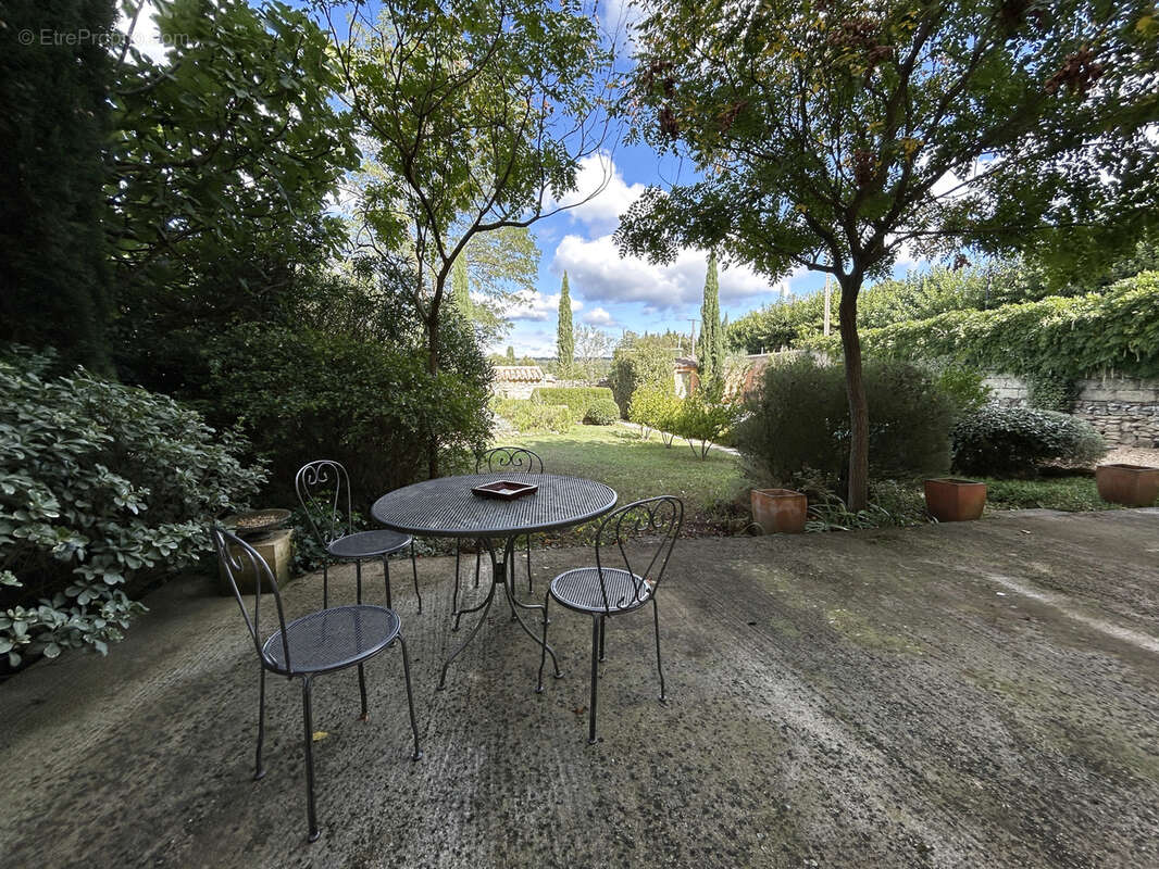 Maison à SAINT-QUENTIN-LA-POTERIE