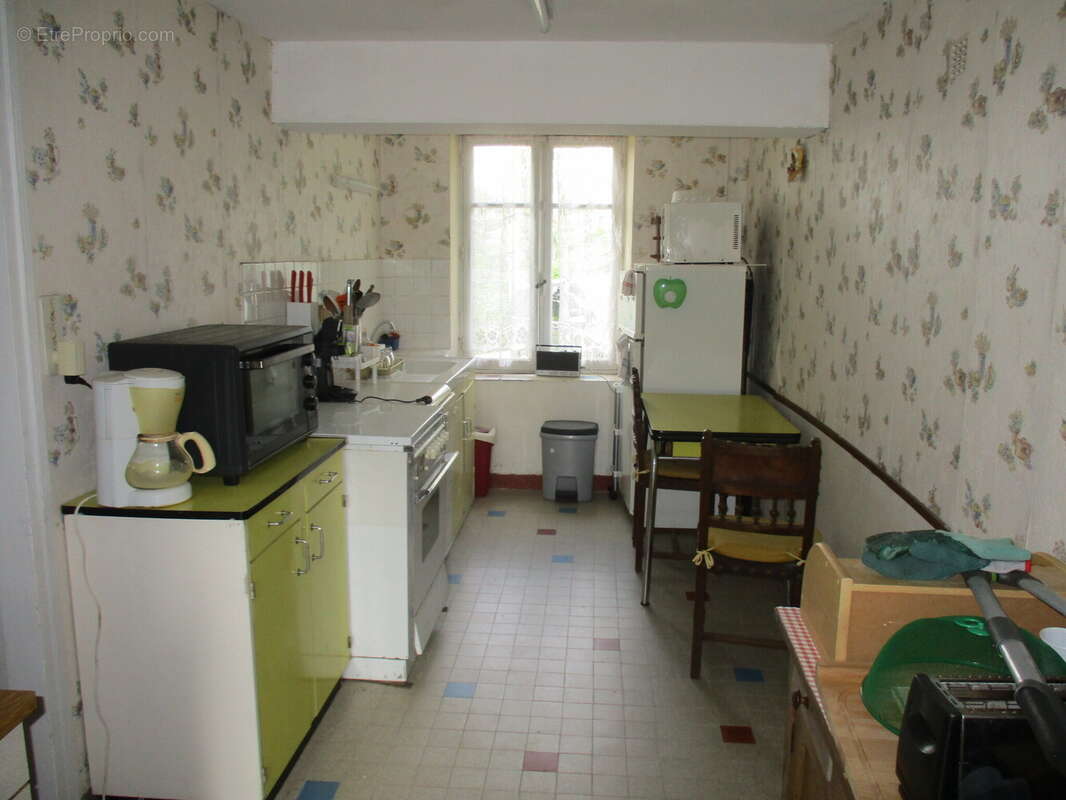 Maison à CHATEAU-CHINON(VILLE)