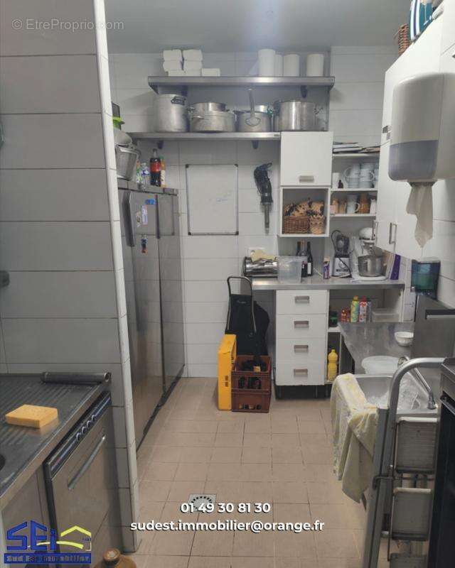 Commerce à PARIS-11E