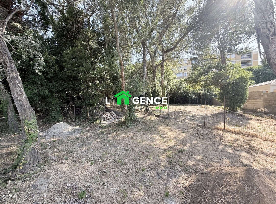 Terrain à ISTRES