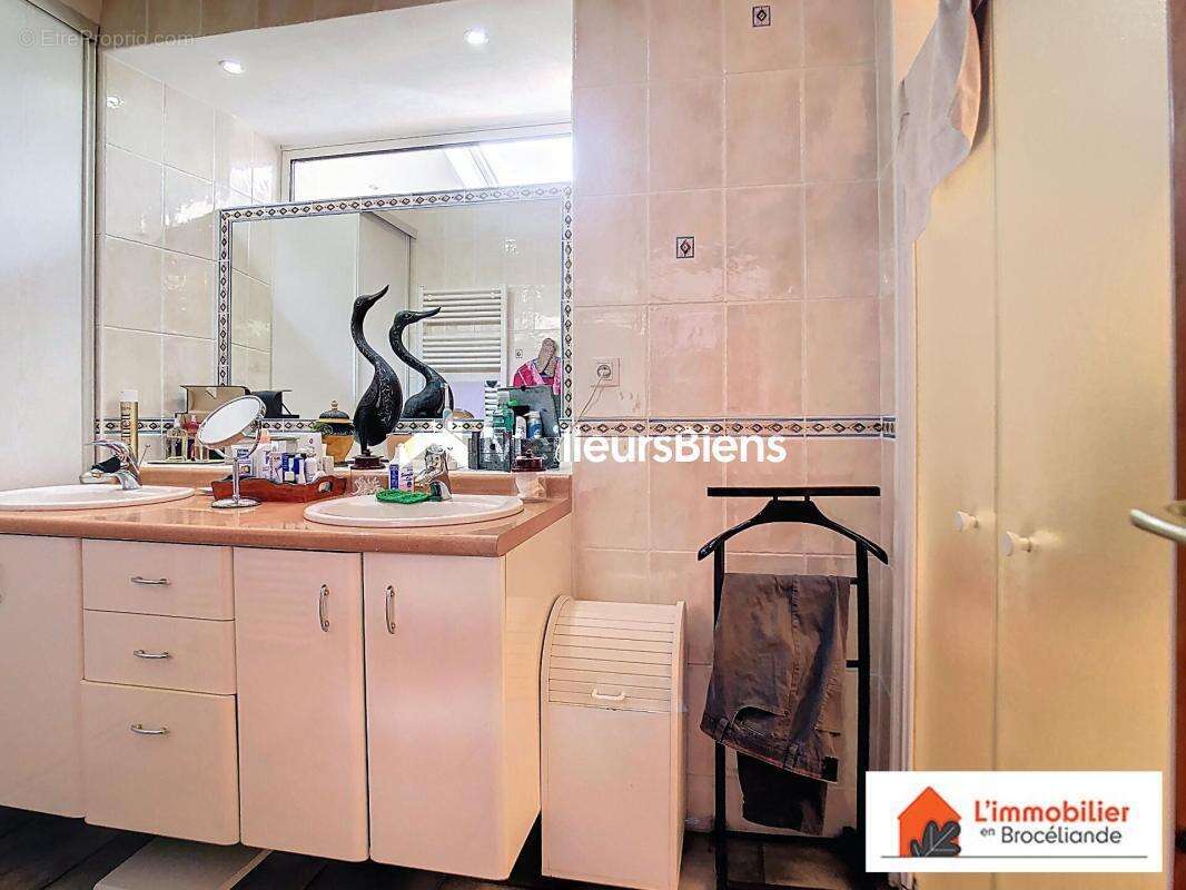 Maison à PLELAN-LE-GRAND