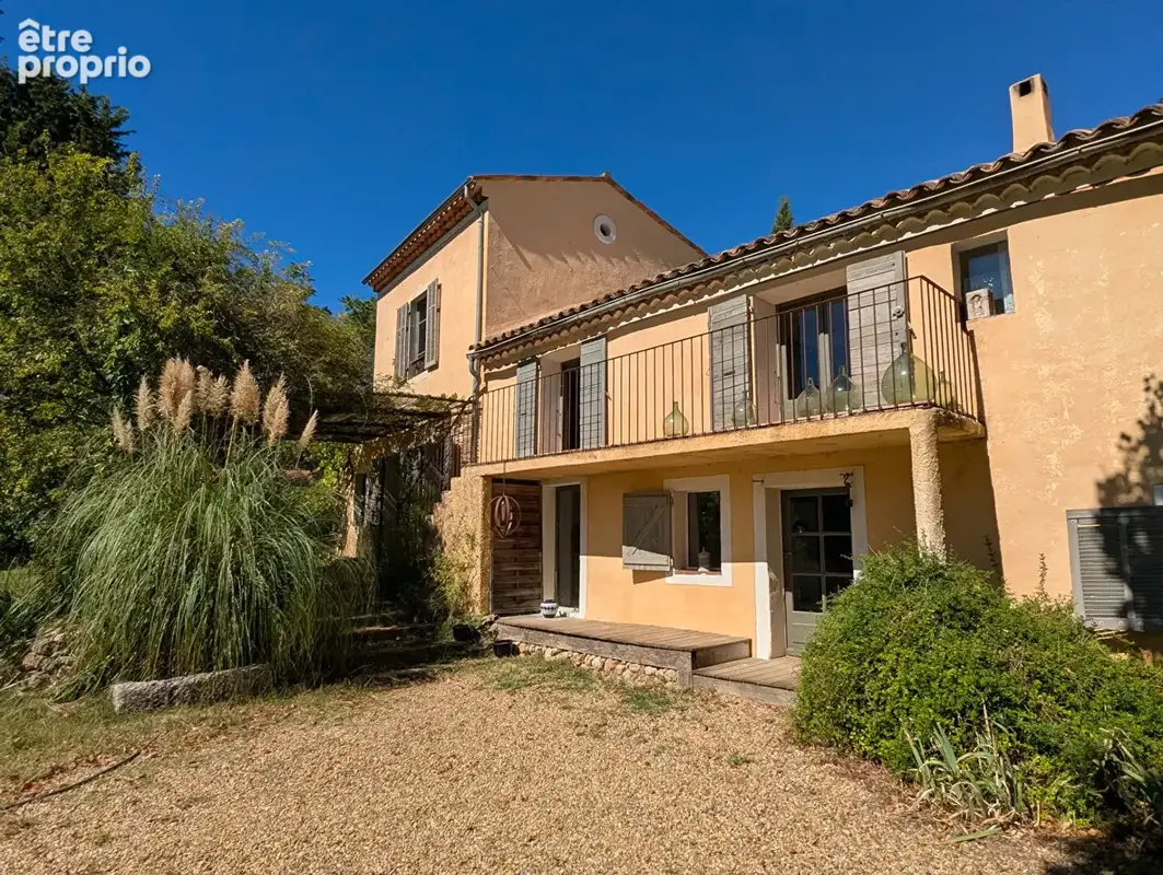 VILLECROZE bastide du 19e, 8 pièces, 180 m², 1 ha de terrain, piscine - photo 2