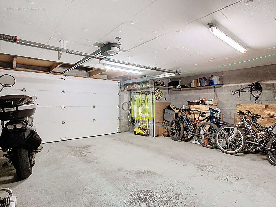 Maison à TREMENTINES