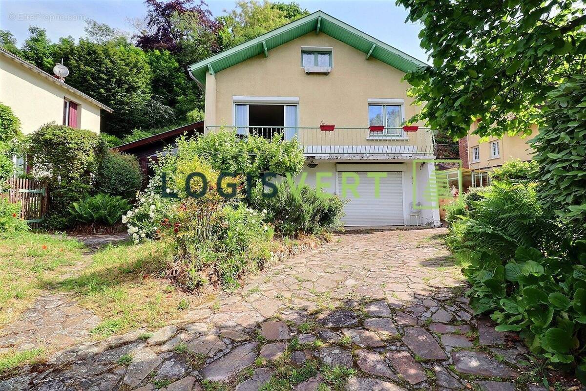 Maison à BIEVRES