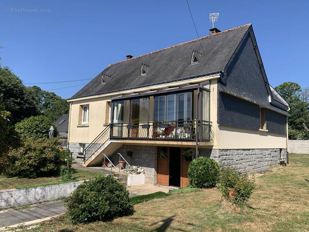 Maison à PLUVIGNER