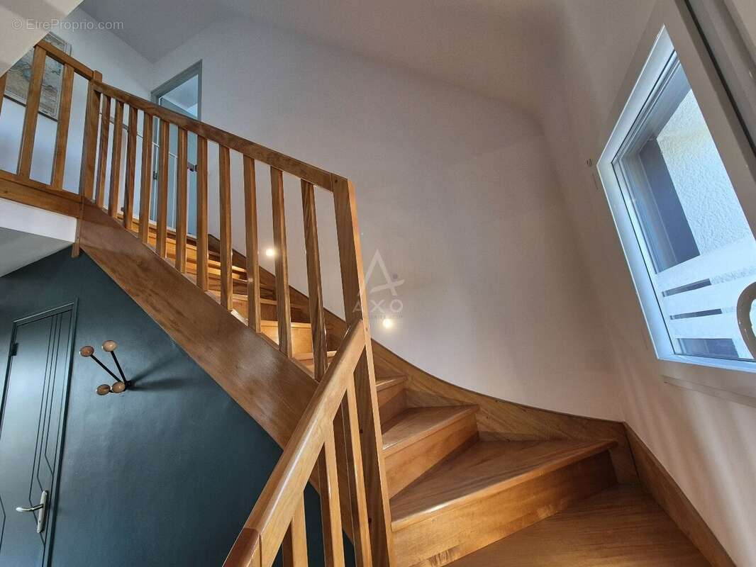 Le charme contemporain sur un écrin paysager de 1 030 m² - photo 9