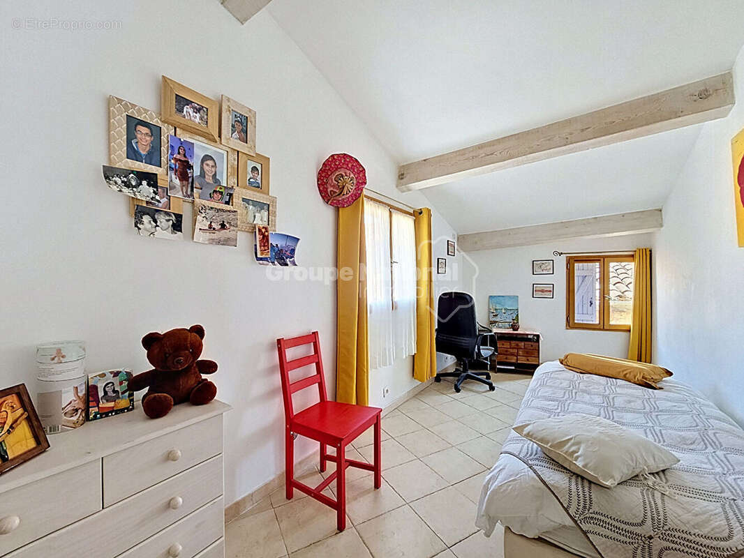Charmante maison de village avec jardin, garage et espace indépendant - 130m² - photo 7