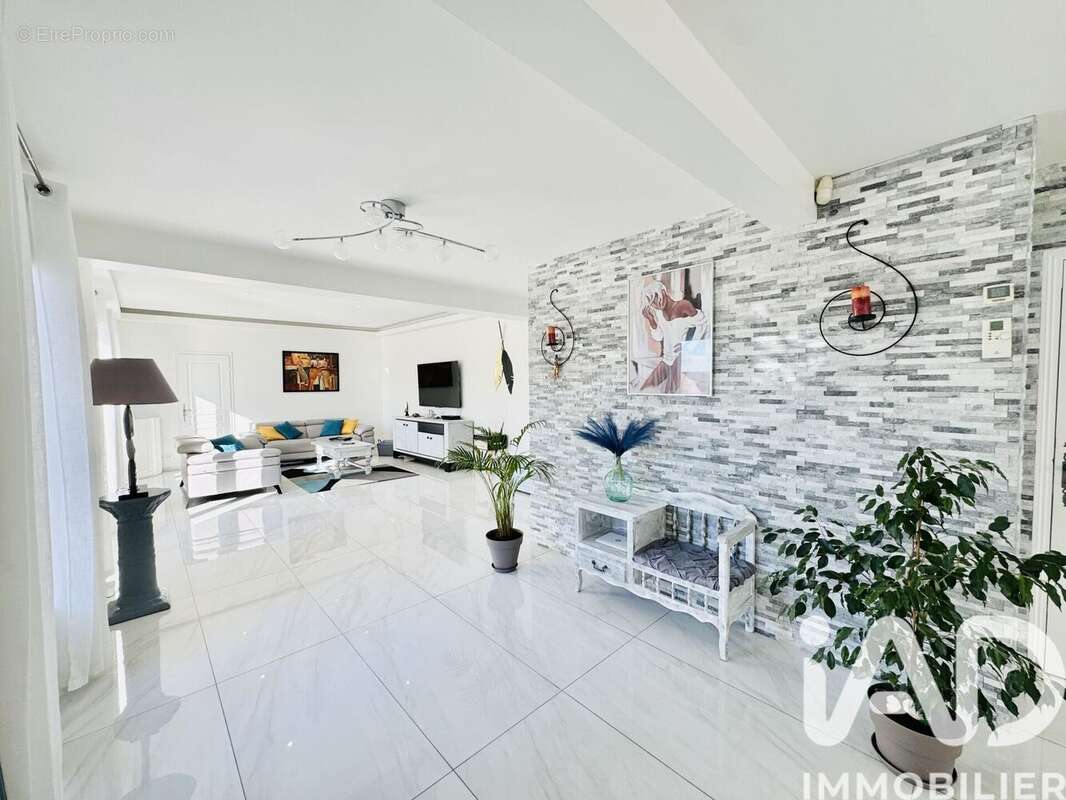 Photo 3 - Maison à CHAMPLAN