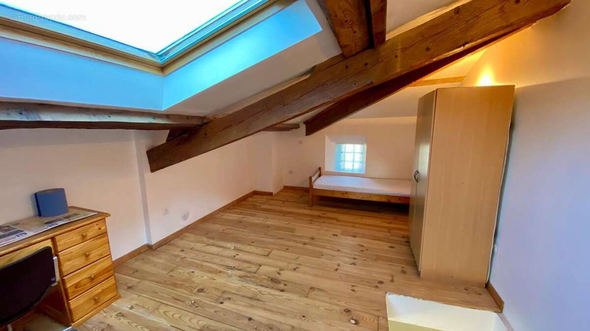 Maison à SATHONAY-VILLAGE