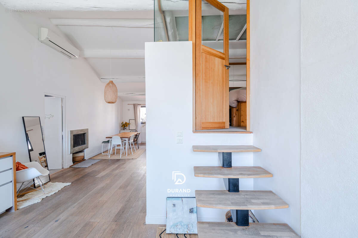 Appartement à MARSEILLE-6E