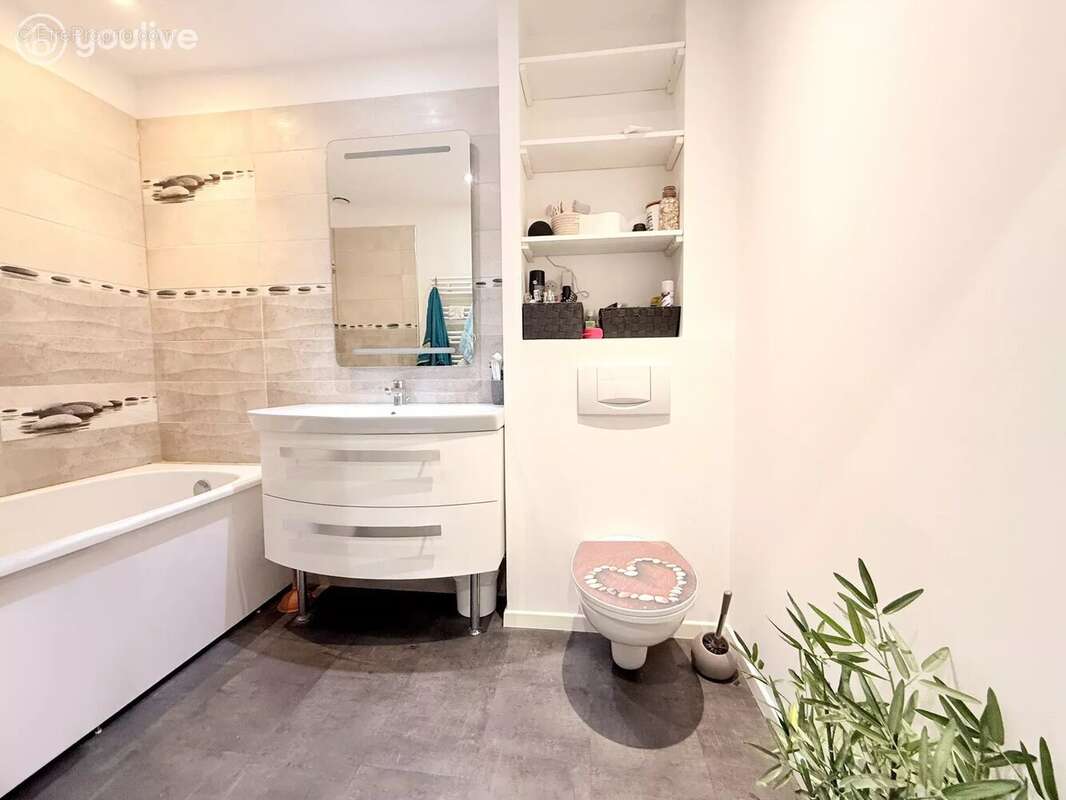 Maison à CANY-BARVILLE