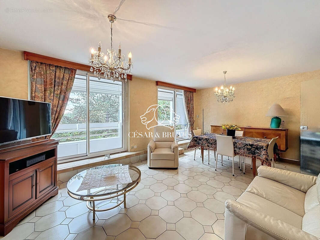 Appartement à LYON-9E