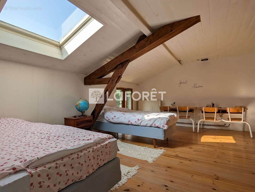 Maison à MONCRABEAU