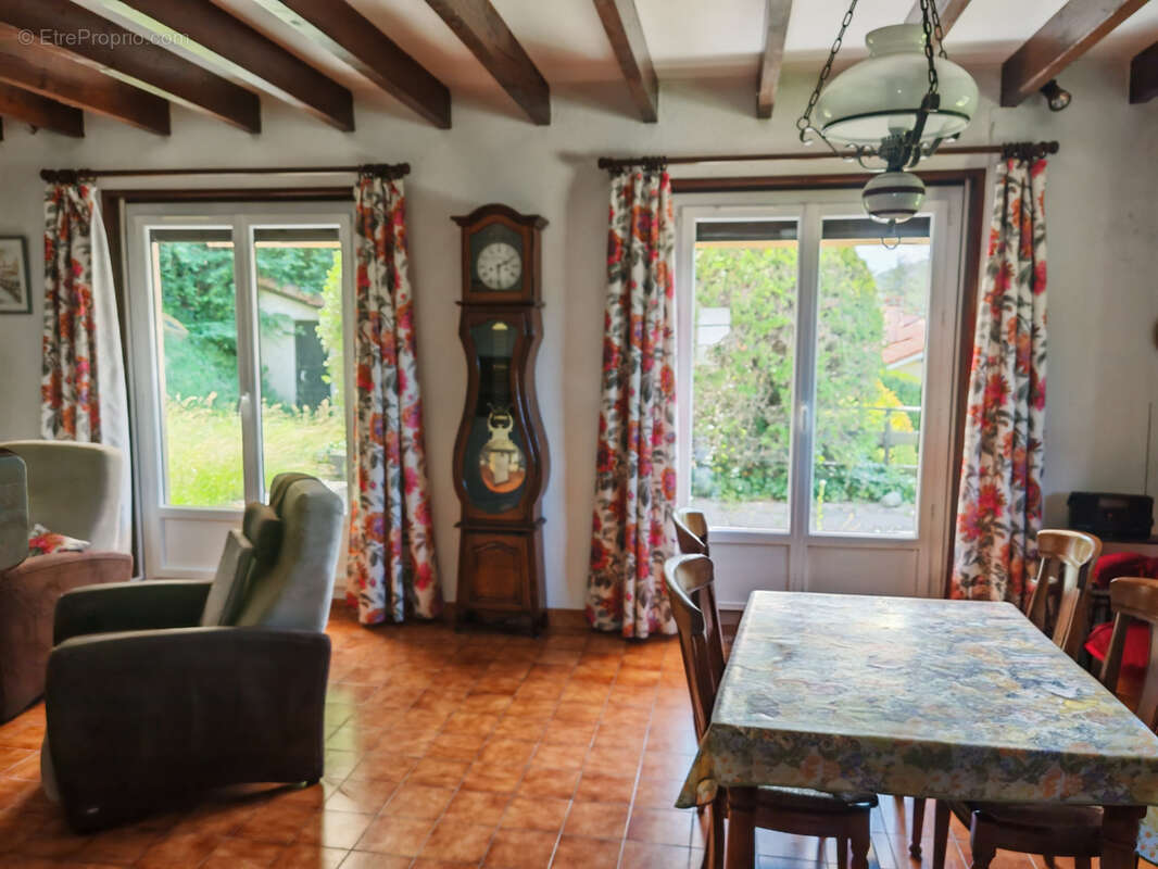 Maison à AUREC-SUR-LOIRE