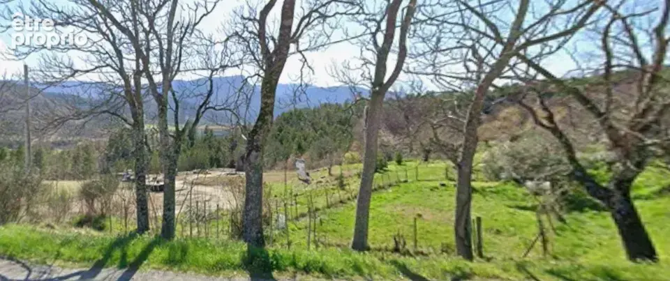 Terrain 1500 m² à Bevons  - photo 2