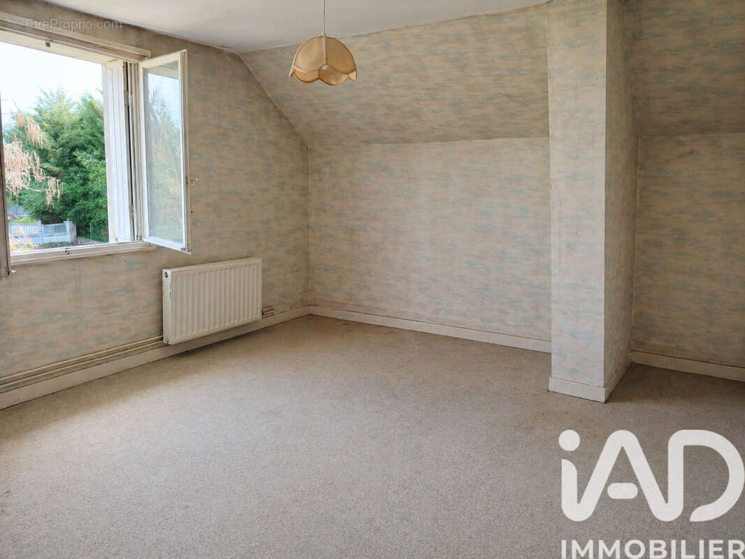 Maison 147 m² à Chaveignes  - photo 9