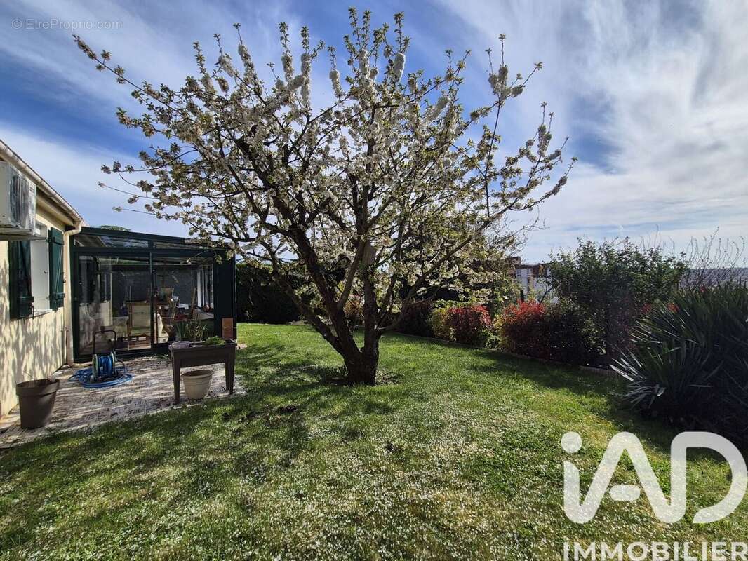 Photo 2 - Maison à SAINT-GERMAIN-LES-CORBEIL