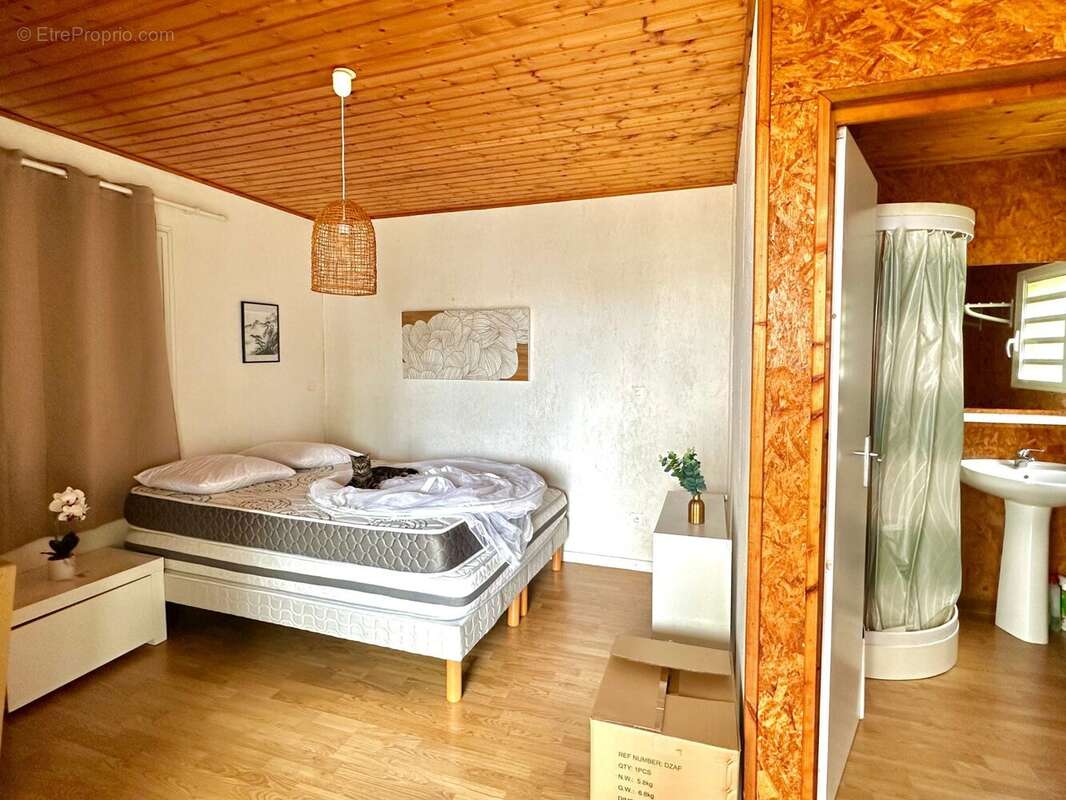Maison 137 m² à Sainte-Marie  - photo 8