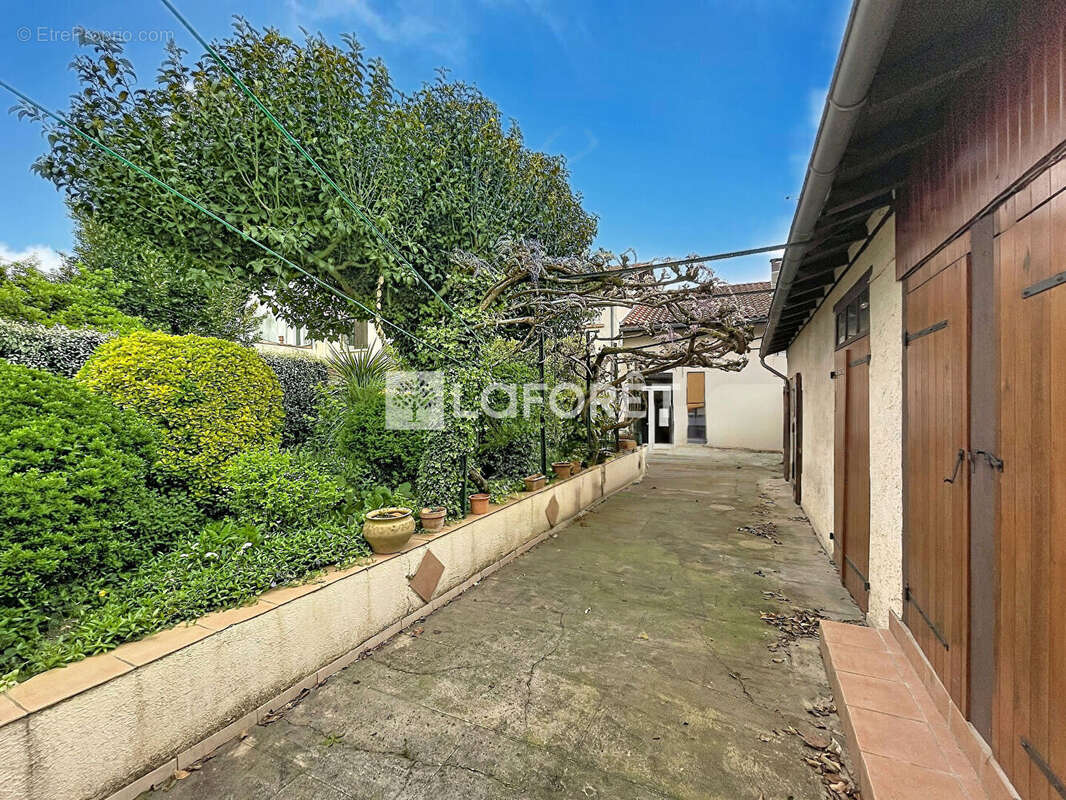 Maison à CASTELSARRASIN