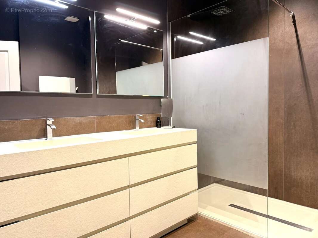 Appartement t4 qualitatif en hyper centre douai - terrasse 30m2 - garage et parking - photo 9
