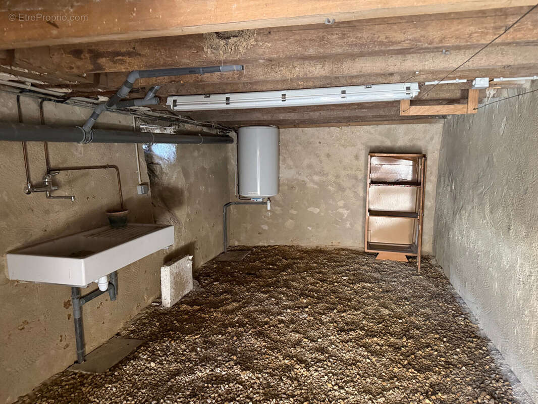 Maison 112 m² à Nohant-Vic  - photo 8