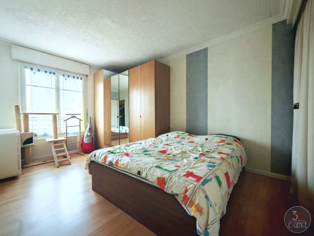 Appartement à FONTENAY-SOUS-BOIS