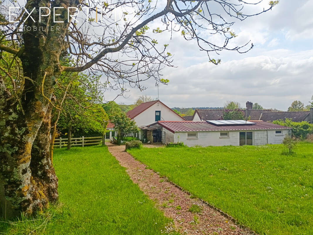 Maison à REGNIERE-ECLUSE