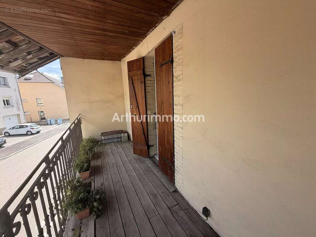  Maison de village avec jardin intimiste, dépendances de plus de 150 m² et fort potentiel d'aménagement - photo 14