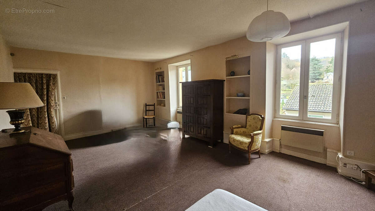 Appartement à SAINT-GENIEZ-D'OLT