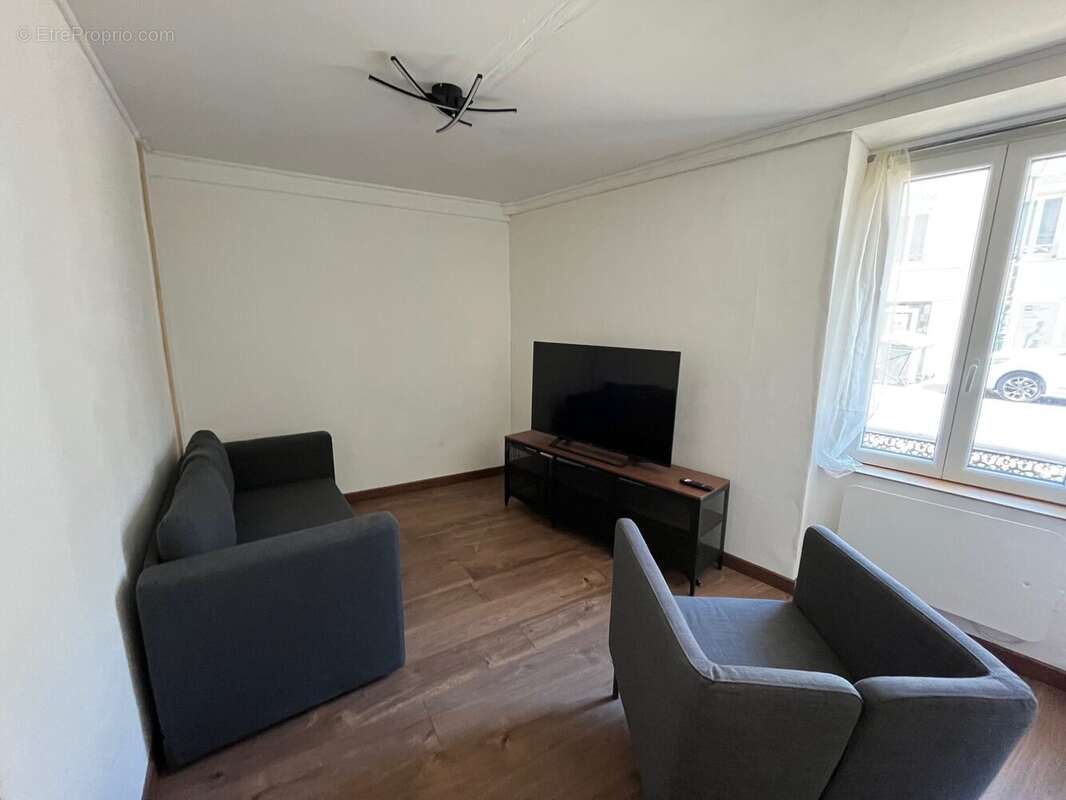 Appartement à VAUX-SUR-SEINE