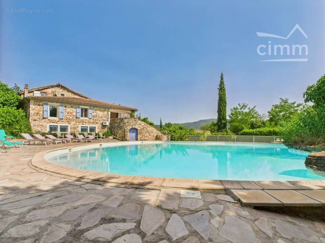 Maison à MOLIERES-SUR-CEZE