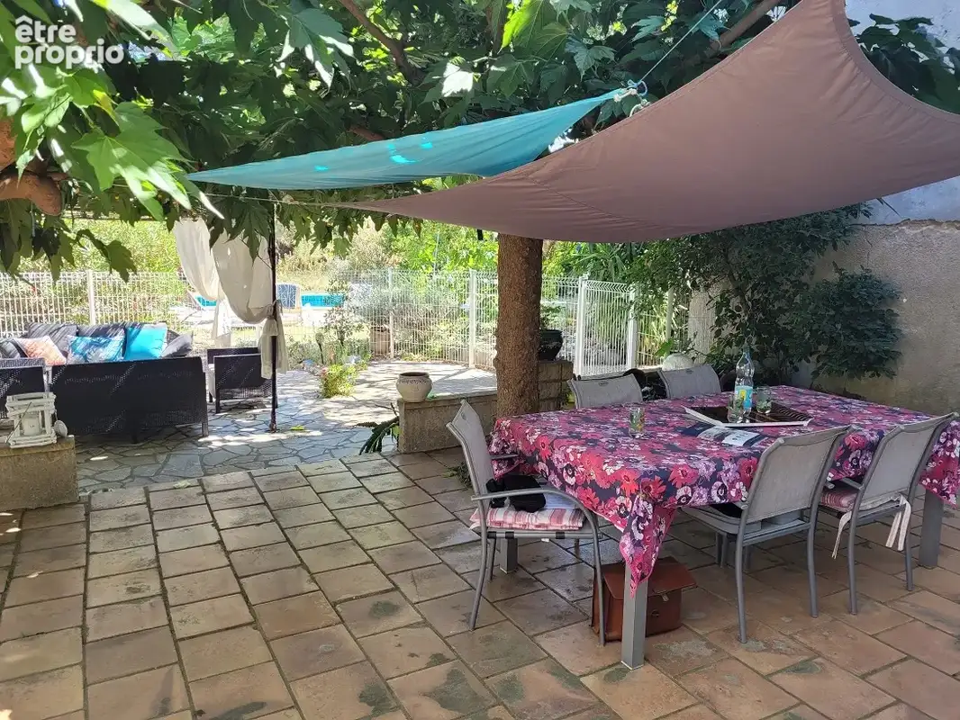Superbe maison bourgeoise avec annexe, jardin et piscine. - photo 7