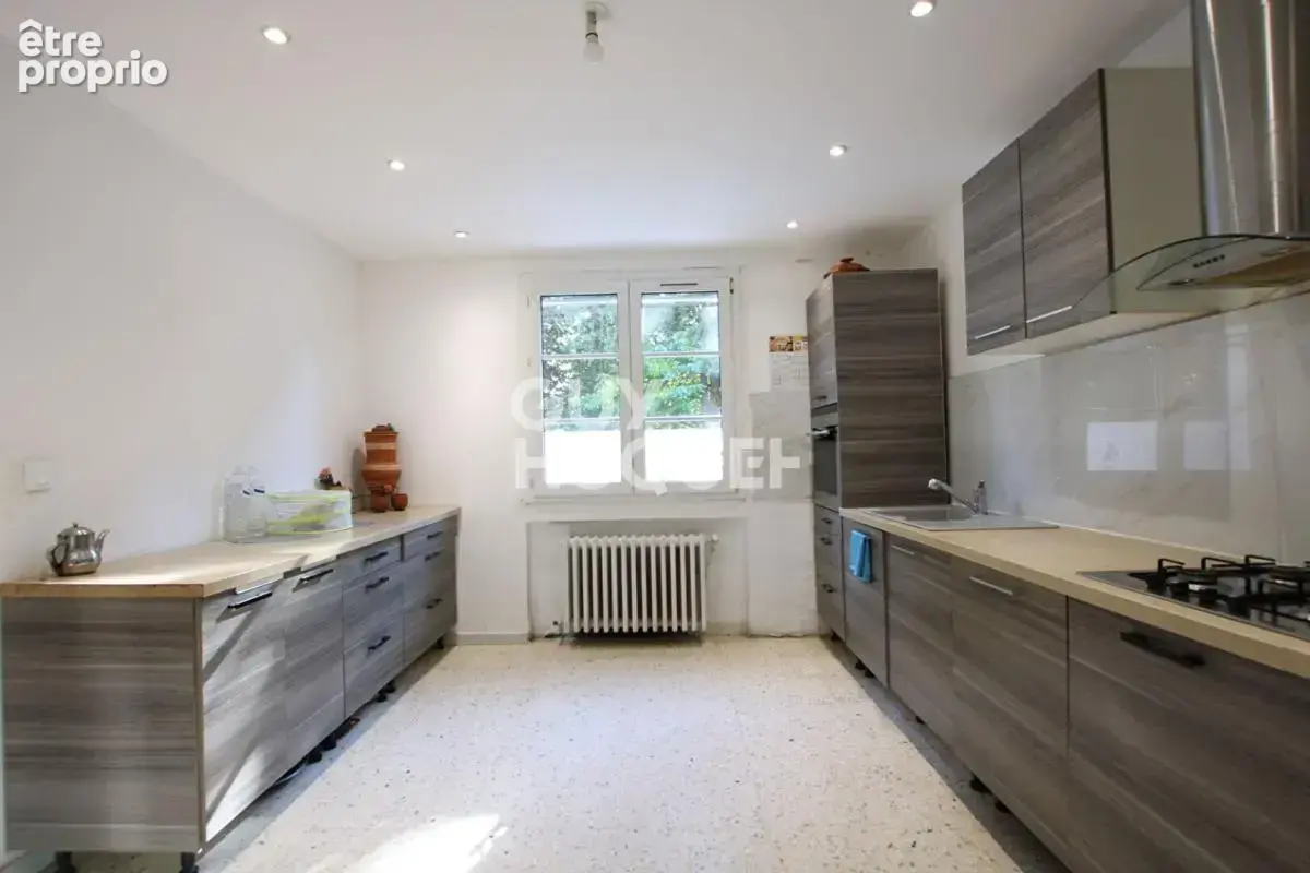 Maison spacieuse à vendre à Avignon - photo 4