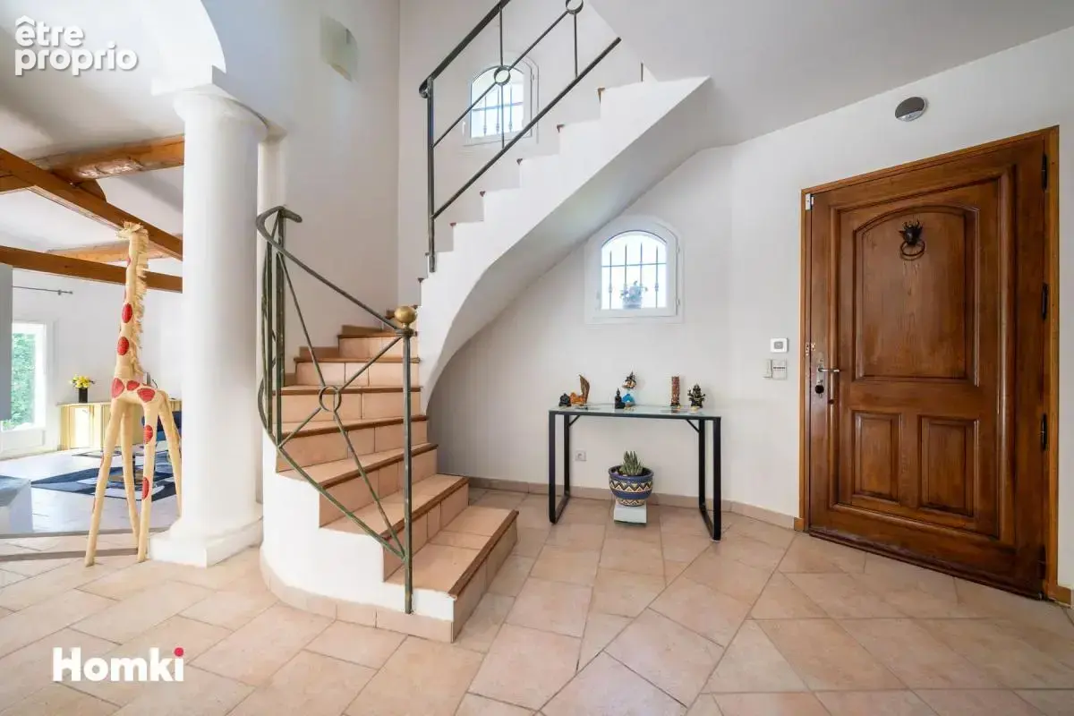 Proche Aix en Provence  – Villa d’exception avec appartement indépendant, piscine et prestations énergétiques remarquables - photo 9