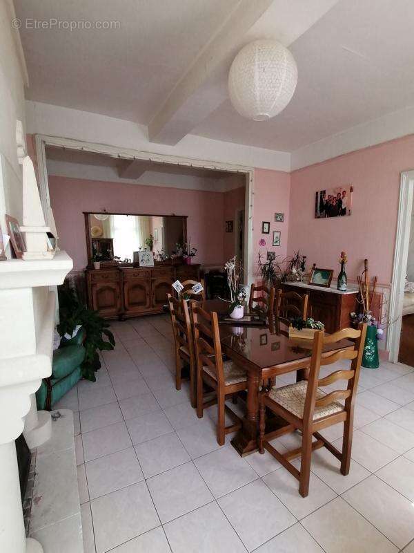 Maison à ORIGNY-SAINTE-BENOITE