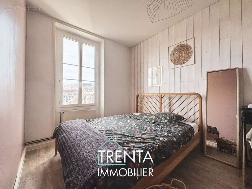 Appartement à VOIRON