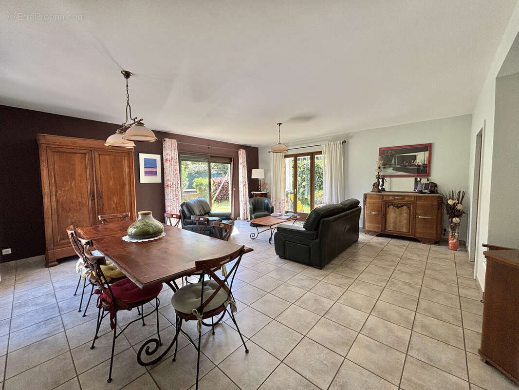 Maison à PORTES-LES-VALENCE