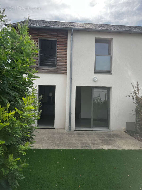 Maison à VERNOU-SUR-BRENNE