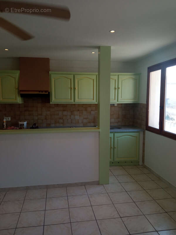 Autre à SAINT-GILLES