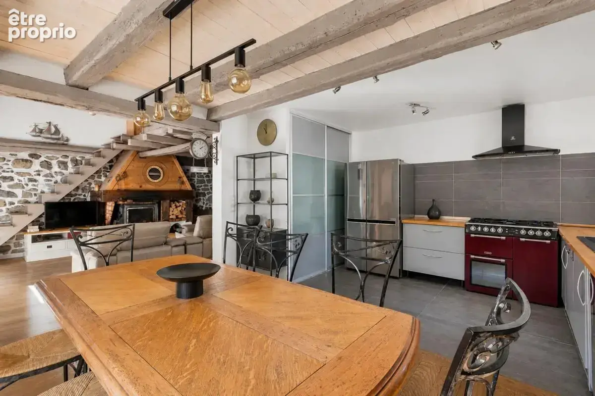 Doussard — maison de caractère avec terrasse, deux studios et un t2 - photo 9
