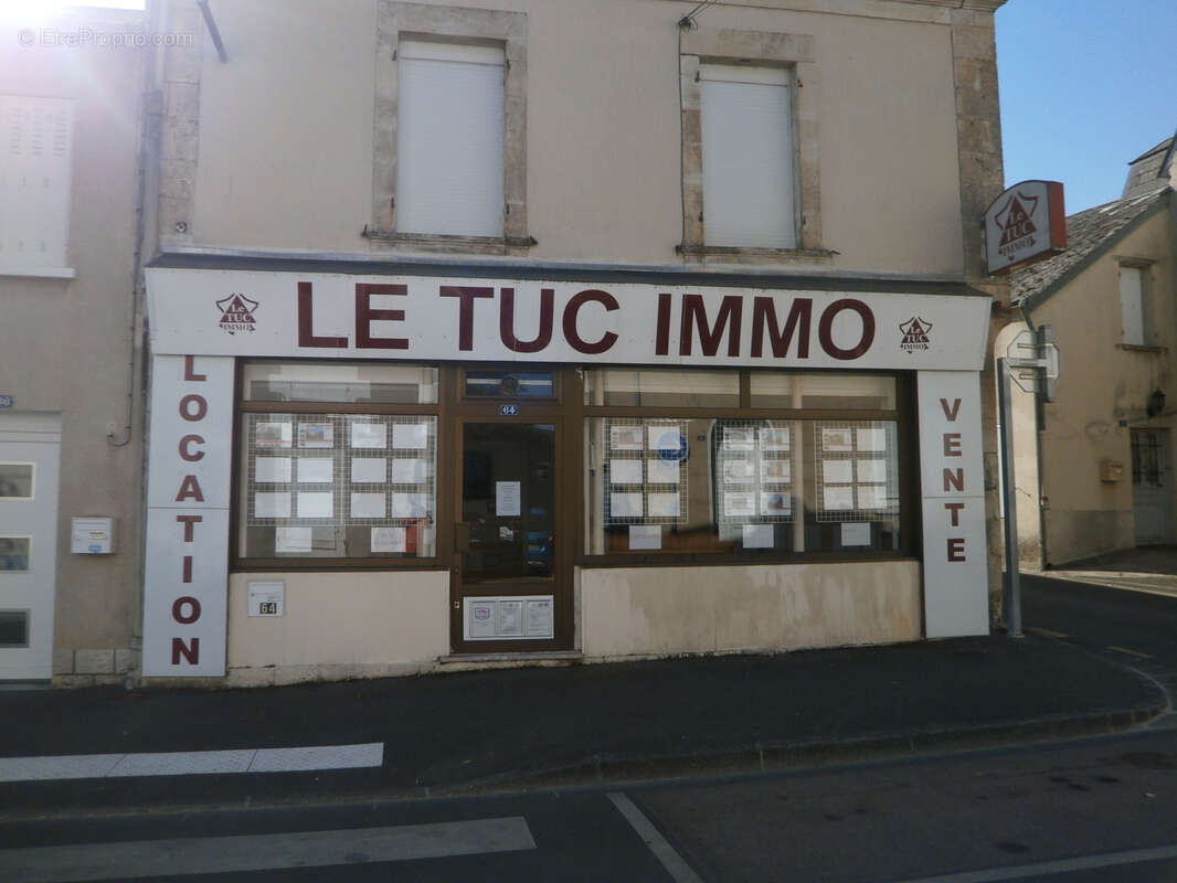 Maison à LES BORDES