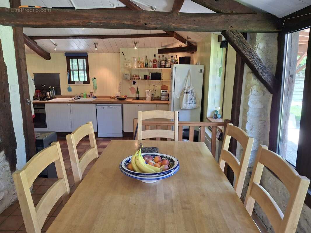 Maison 188 m² à Castillonnes  - photo 5