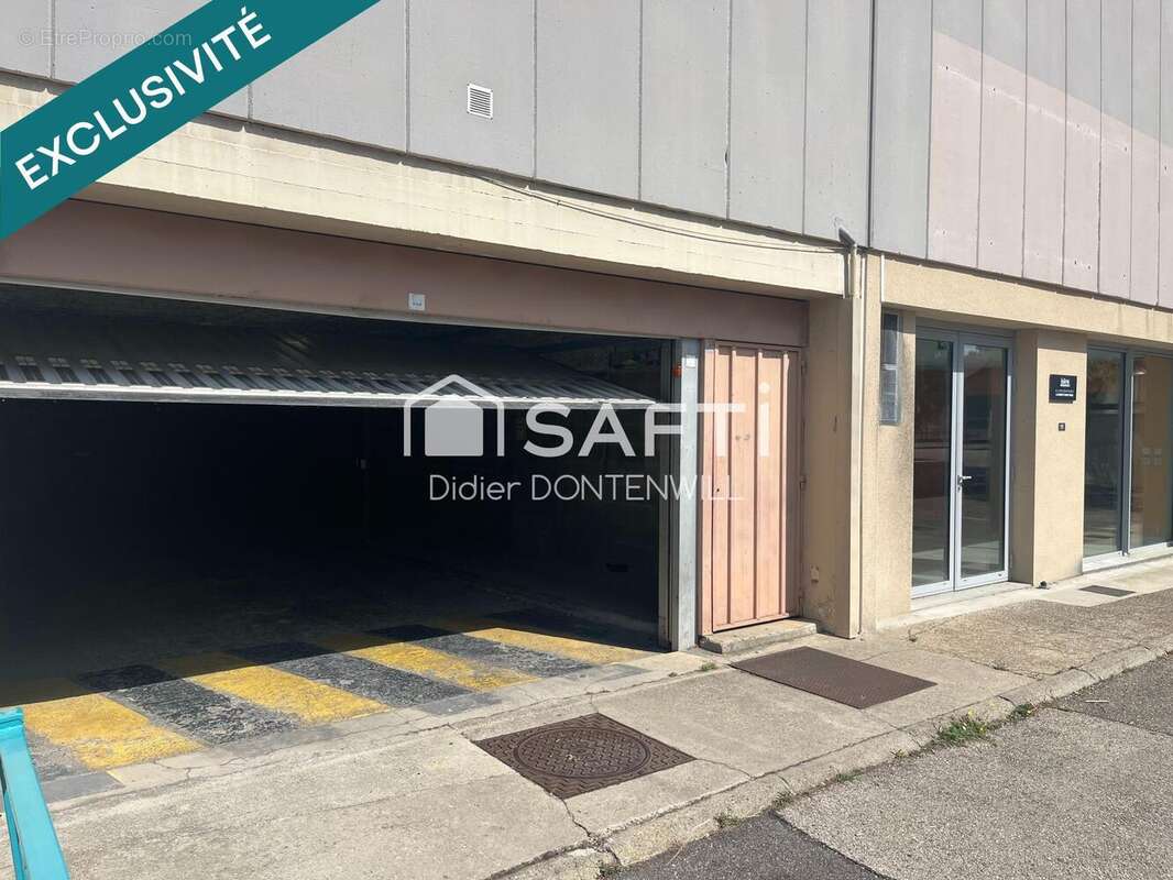 Photo 4 - Parking à PONT-DE-CHERUY